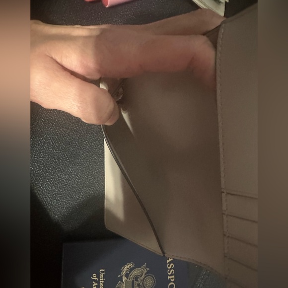 Kate Spade Shimmering Gold Accessory - Picture 9 of 9